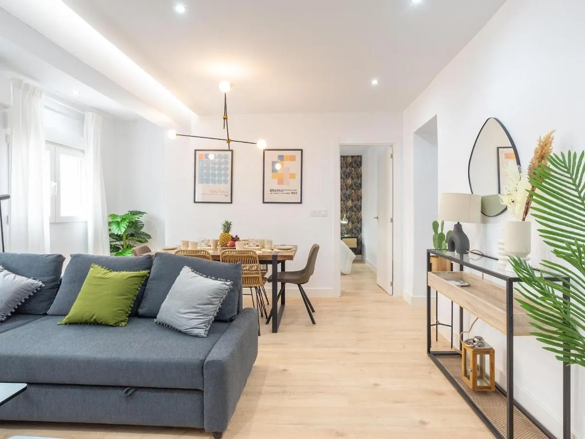 Gorgeous Renovated Apartment 2Br Ac 马拉加 西班牙