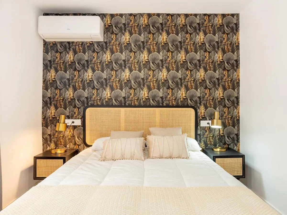 Gorgeous Renovated Apartment 2Br Ac 马拉加