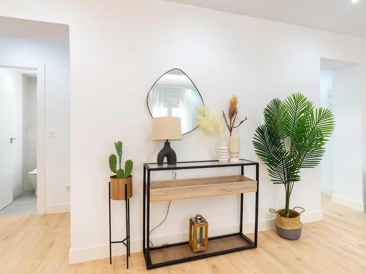 Gorgeous Renovated Apartment 2Br Ac 马拉加 0*,