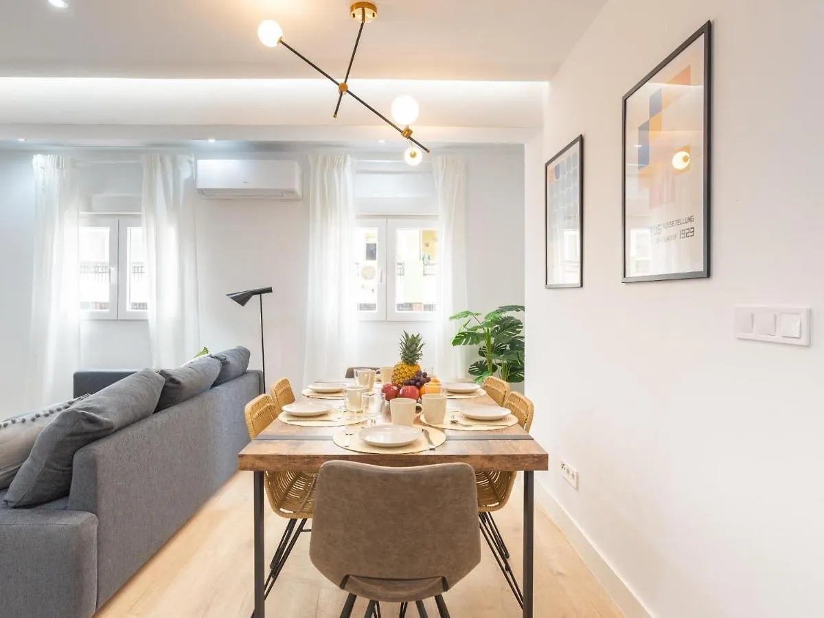 Gorgeous Renovated Apartment 2Br Ac Malaga