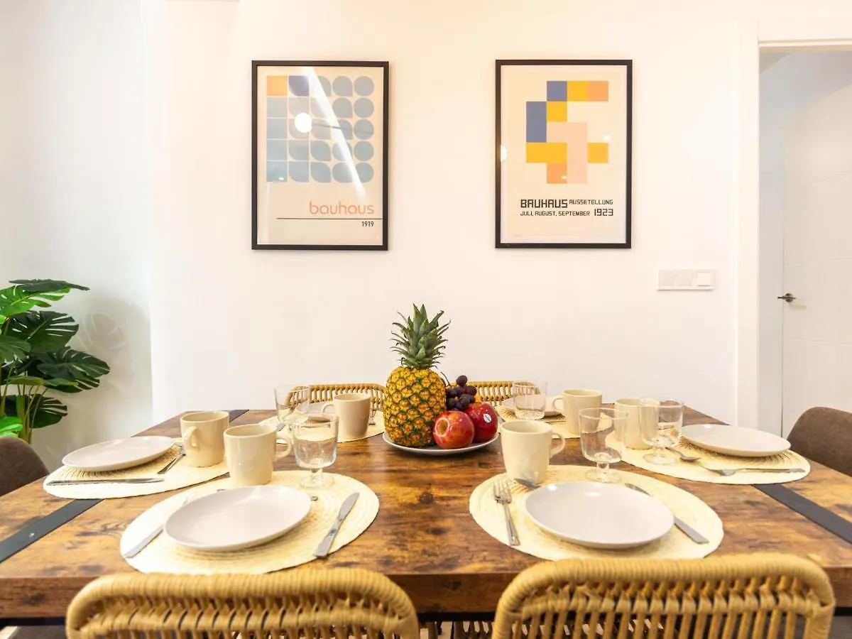 Gorgeous Renovated Apartment 2Br Ac 马拉加 西班牙